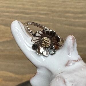 14KW&YG Charming Daisy Ring